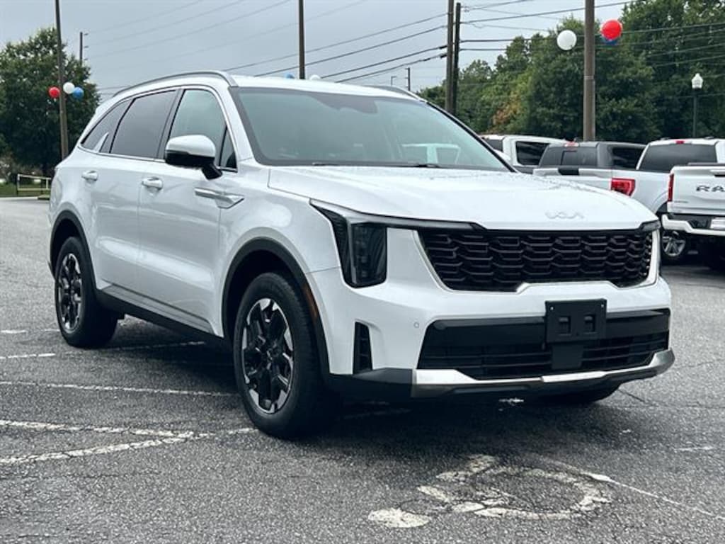 Used 2024 Kia Sorento S SUV