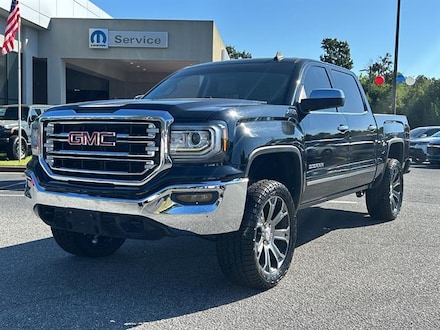 2017 GMC Sierra 1500 SLT Truck Crew Cab