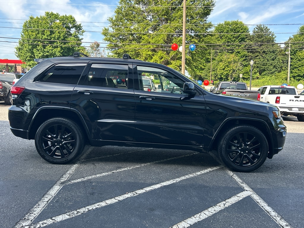 Used 2019 Jeep Grand Cherokee Altitude with VIN 1C4RJEAG8KC596554 for sale in Madison, GA