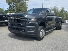 2026 Ram 3500 BIG HORN CREW CAB 4X4 8' BOX Pickup