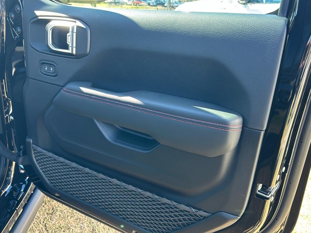 2025 Jeep Gladiator Rubicon - Photo 19