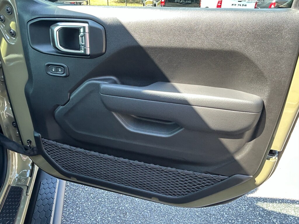 2025 Jeep Wrangler 2-Door Sport - Photo 18
