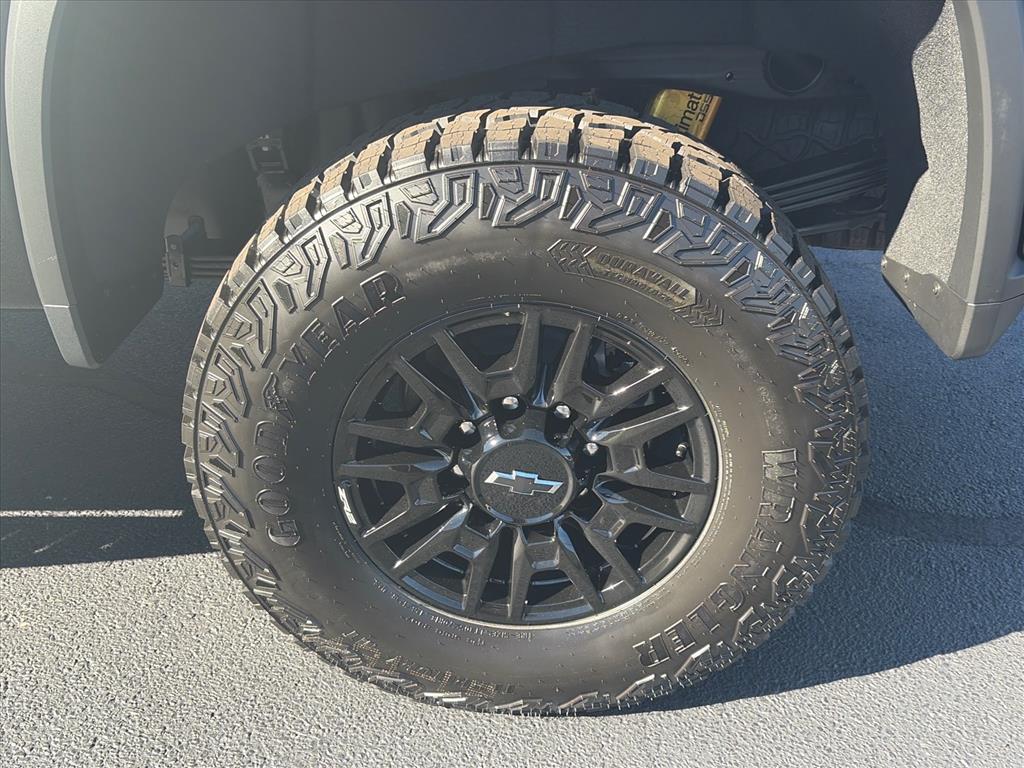 2026 Chevrolet Silverado 2500 HD ZR2 - Photo 33