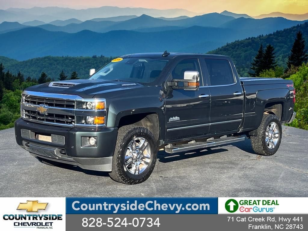 2019 Chevrolet Silverado HD High Country's photo