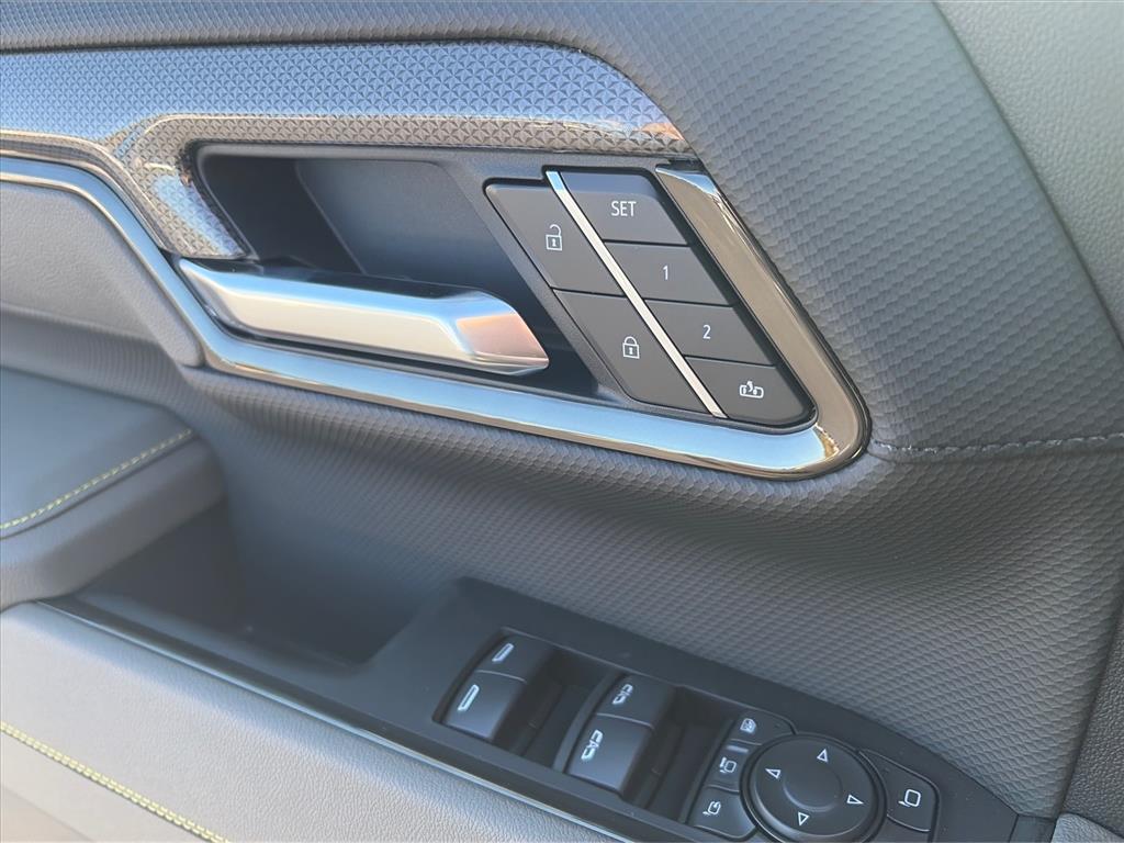 2026 Chevrolet Silverado 2500 HD ZR2 - Photo 20