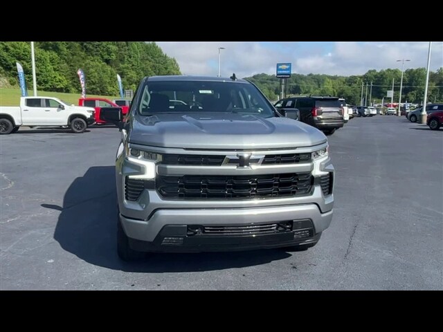 2023 Chevrolet Silverado 1500 RST photo 3
