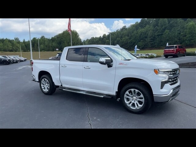 2025 Chevrolet Silverado 1500 LTZ photo 2