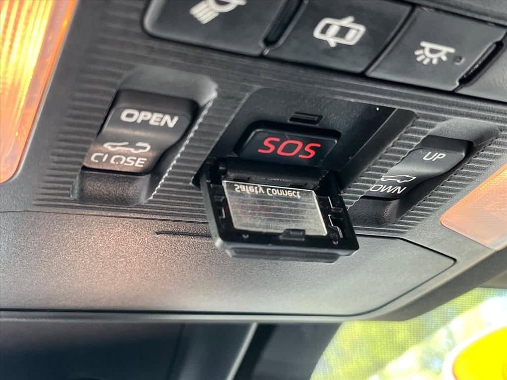 2019 Toyota RAV4 XSE - Photo 22