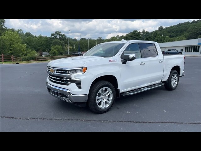 2025 Chevrolet Silverado 1500 LTZ photo 4