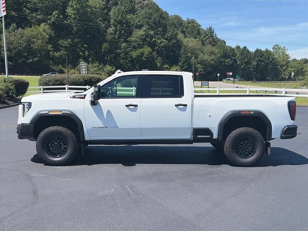 Used 2025 GMC Sierra 2500 HD AT4X Truck