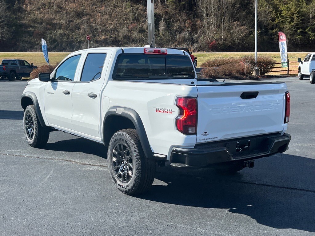 2026 Chevrolet Colorado Trail Boss photo 3