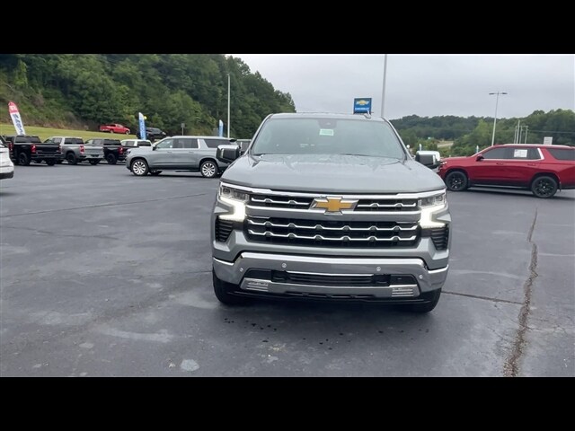 2026 Chevrolet Silverado 1500 LTZ photo 3