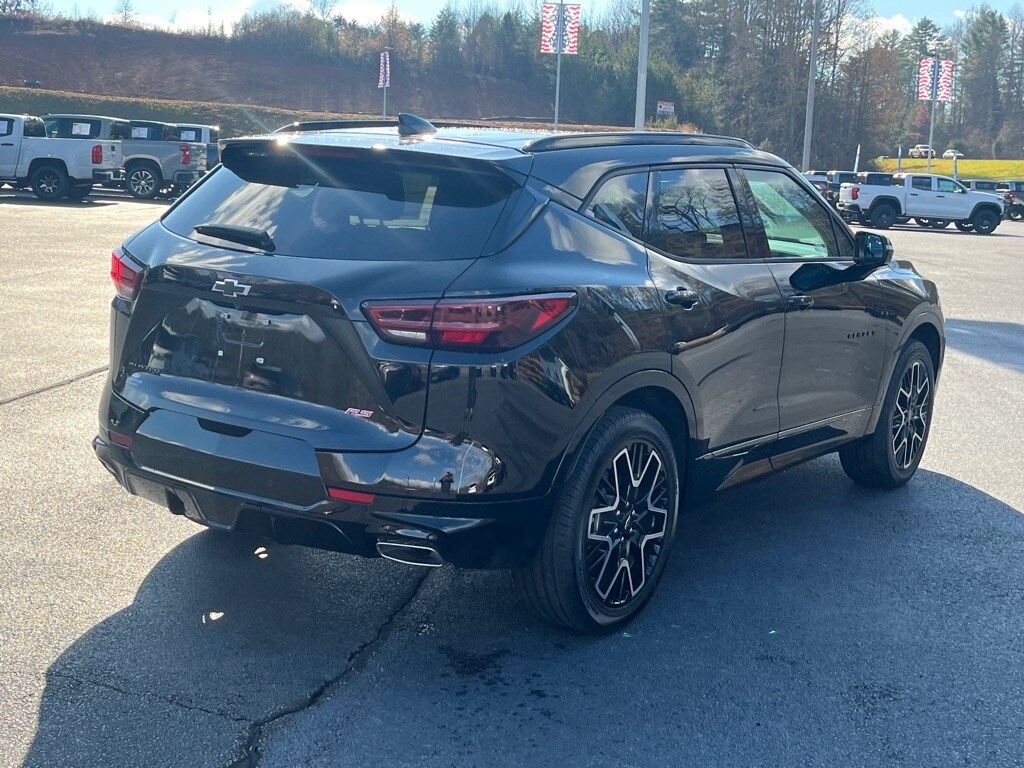 2026 Chevrolet Blazer RS photo 4