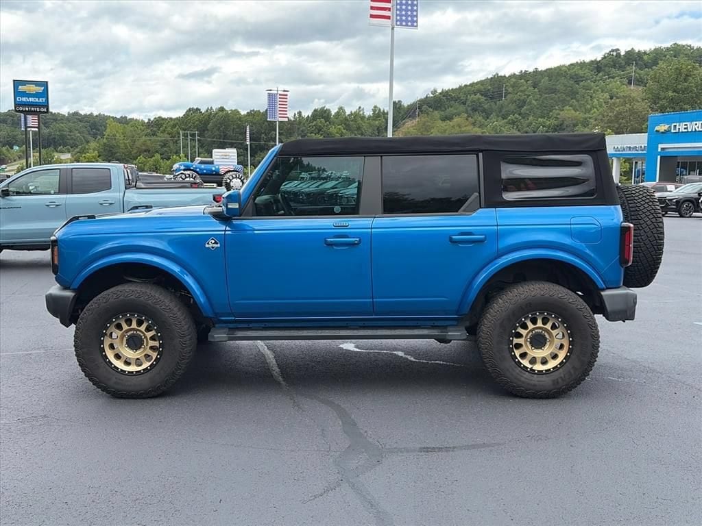 2022 Ford Bronco 4-Door Outer Banks - Photo 2
