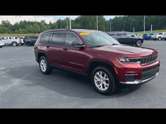 2022 Jeep Grand Cherokee Limited photo 2
