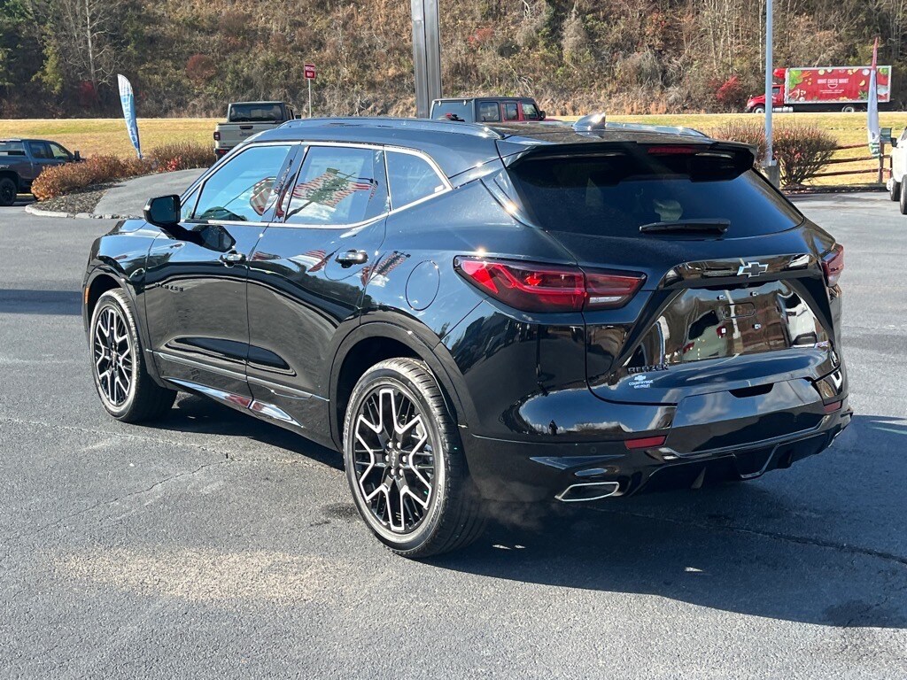 2026 Chevrolet Blazer RS photo 3