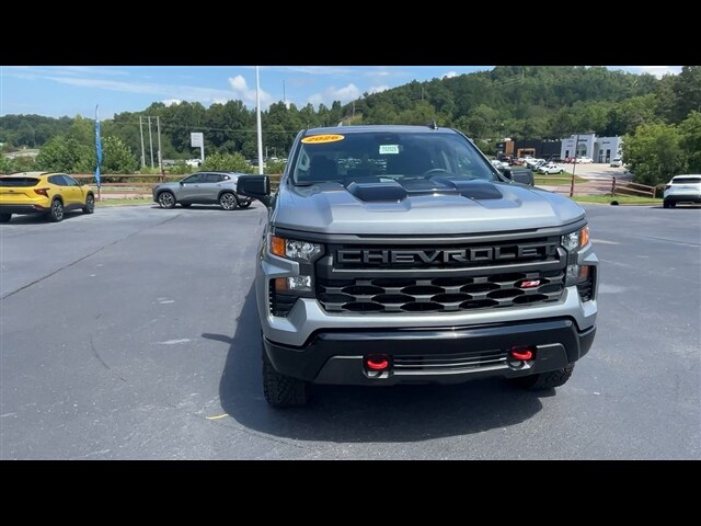 2026 Chevrolet Silverado 1500 Custom Trail Boss photo 3