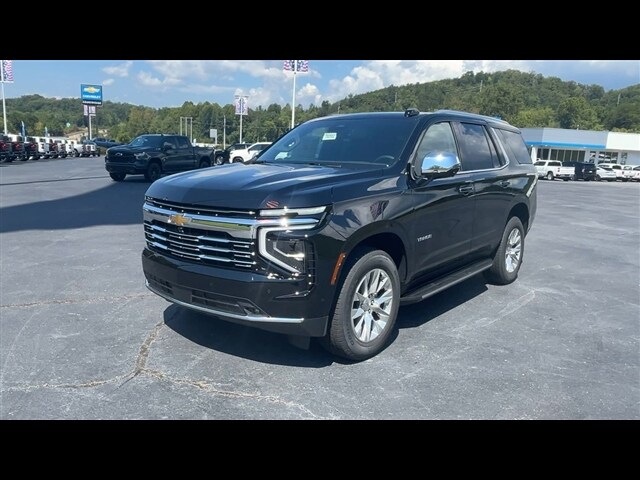 2025 Chevrolet Tahoe Premier photo 4