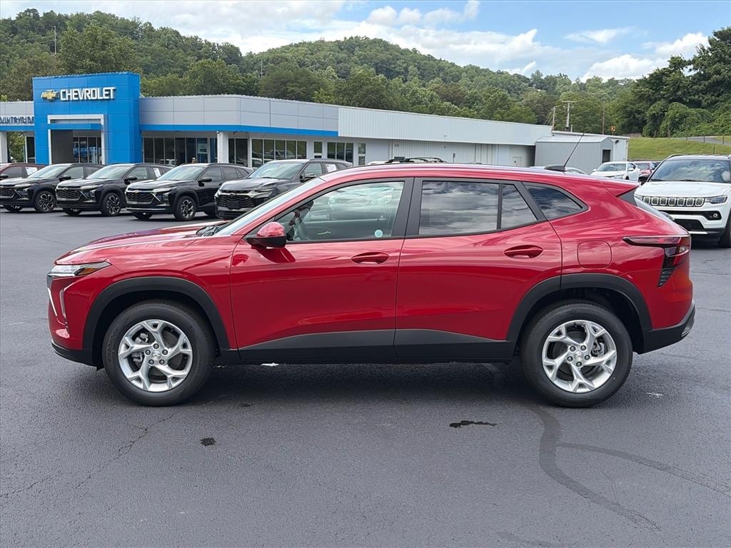 New 2026 Chevrolet Trax LS SUV