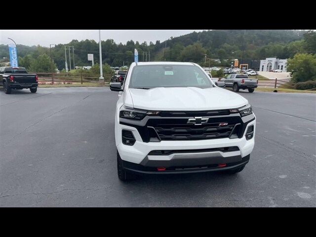 2026 Chevrolet Colorado Z71 photo 3