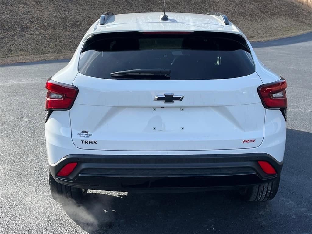 Used 2024 Chevrolet Trax 2RS SUV