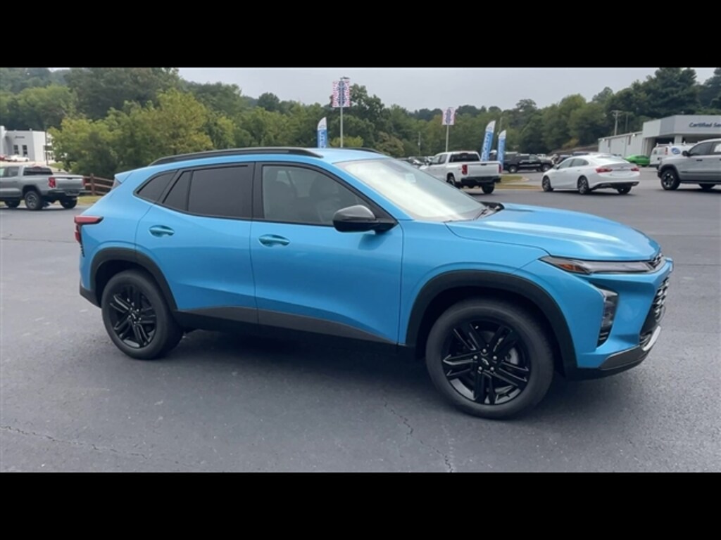 New 2025 Chevrolet Trax Activ SUV