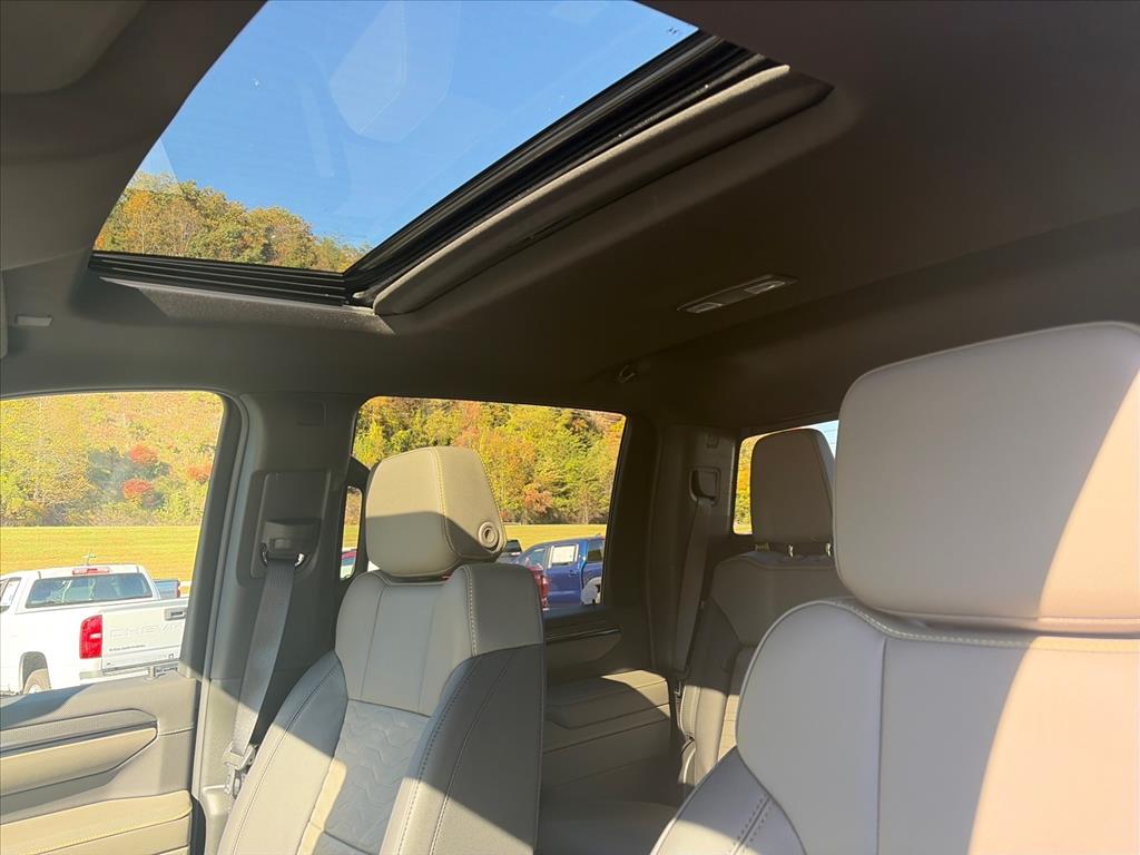 2026 Chevrolet Silverado 2500 HD ZR2 - Photo 8