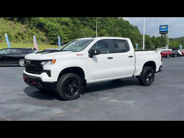 2024 Chevrolet Silverado 1500 LT Trail Boss photo 4