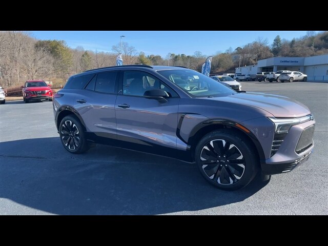 2024 Chevrolet Blazer EV RS photo 2