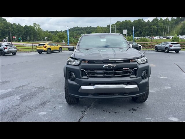 2026 Chevrolet Colorado Trail Boss photo 3