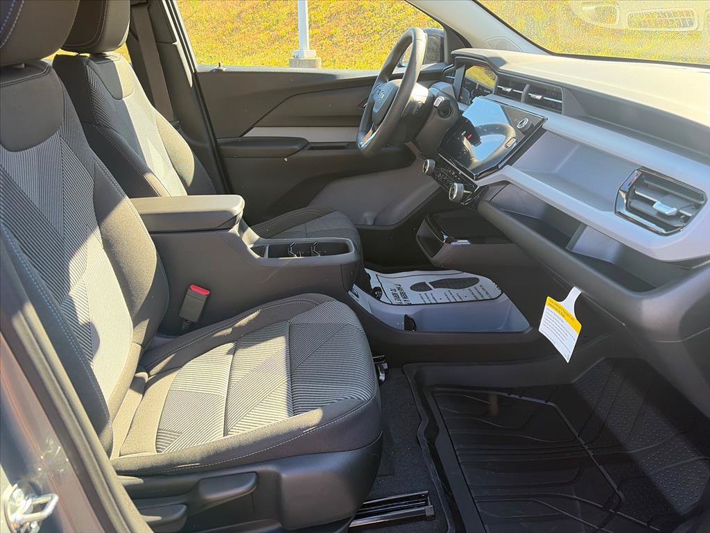 2027 Chevrolet Bolt LT - Photo 25
