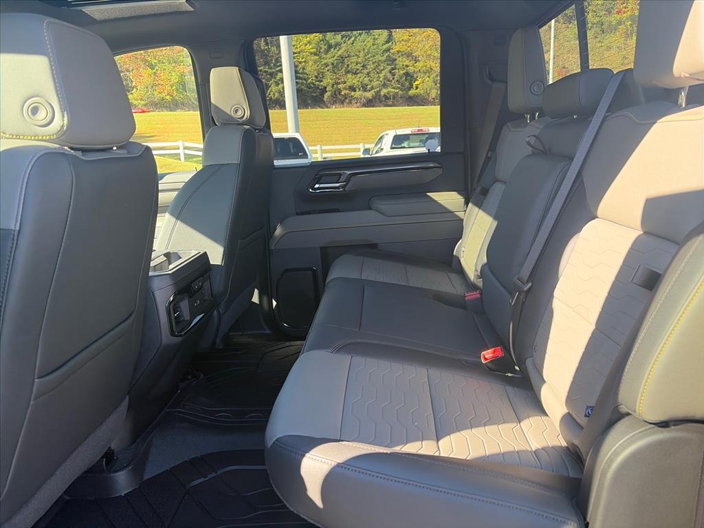 2026 Chevrolet Silverado 2500 HD ZR2 - Photo 29
