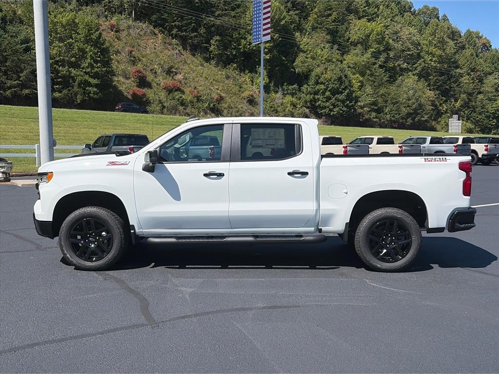 2026 Chevrolet Silverado 1500 LT Trail Boss - Photo 2