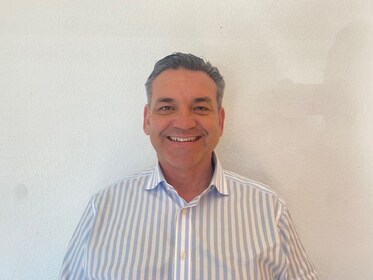 Staff member Carlos Garcia from ID_95b967ff229c