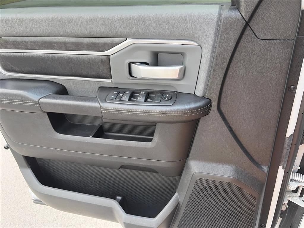 2022 RAM Ram 3500 Pickup Big Horn - Photo 25