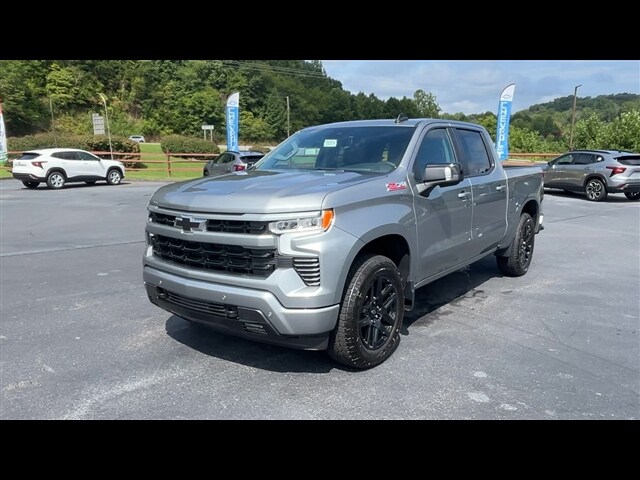 2026 Chevrolet Silverado 1500 RST photo 4