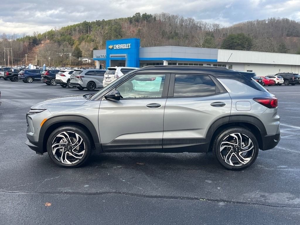 Used 2025 Chevrolet Trailblazer RS SUV