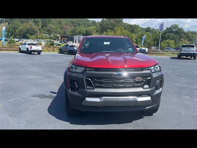 2026 Chevrolet Colorado Trail Boss photo 3