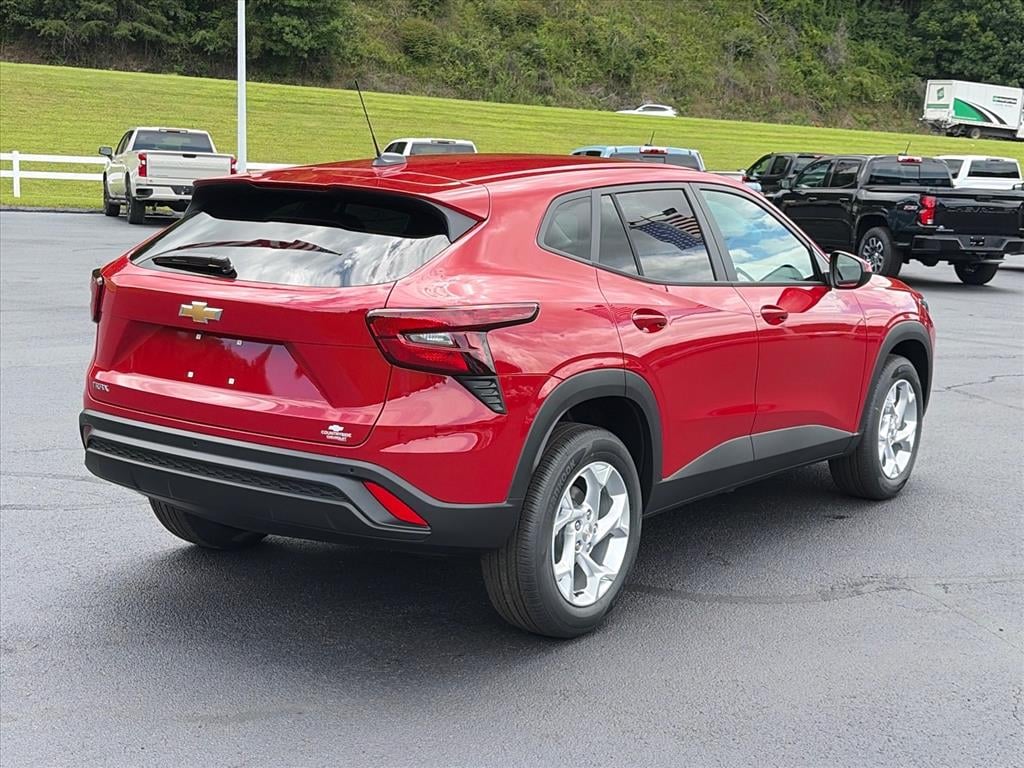 New 2026 Chevrolet Trax LS SUV