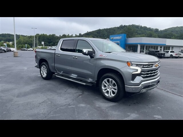 2026 Chevrolet Silverado 1500 LTZ photo 2