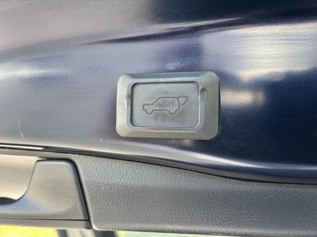 2019 Toyota RAV4 XSE - Photo 32