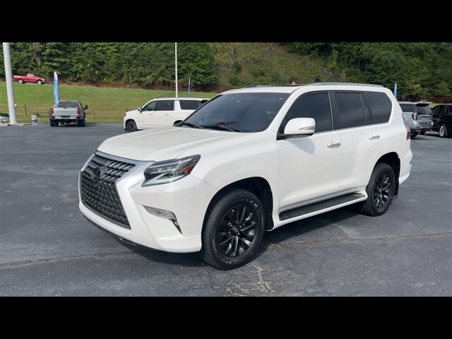2023 Lexus GX 460 Premium photo 3