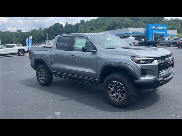 2026 Chevrolet Colorado ZR2 photo 2