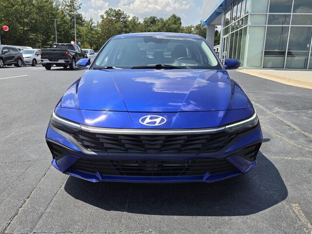 Used 2025 Hyundai Elantra Hybrid Limited