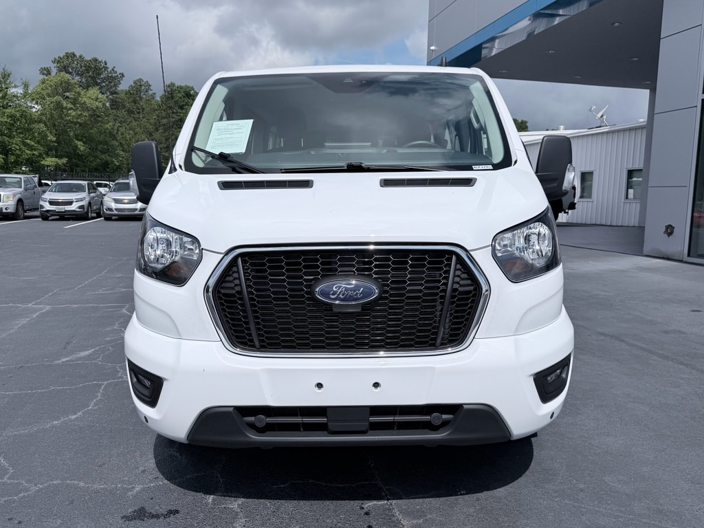 Used 2025 Ford Transit Passenger Wagon XL