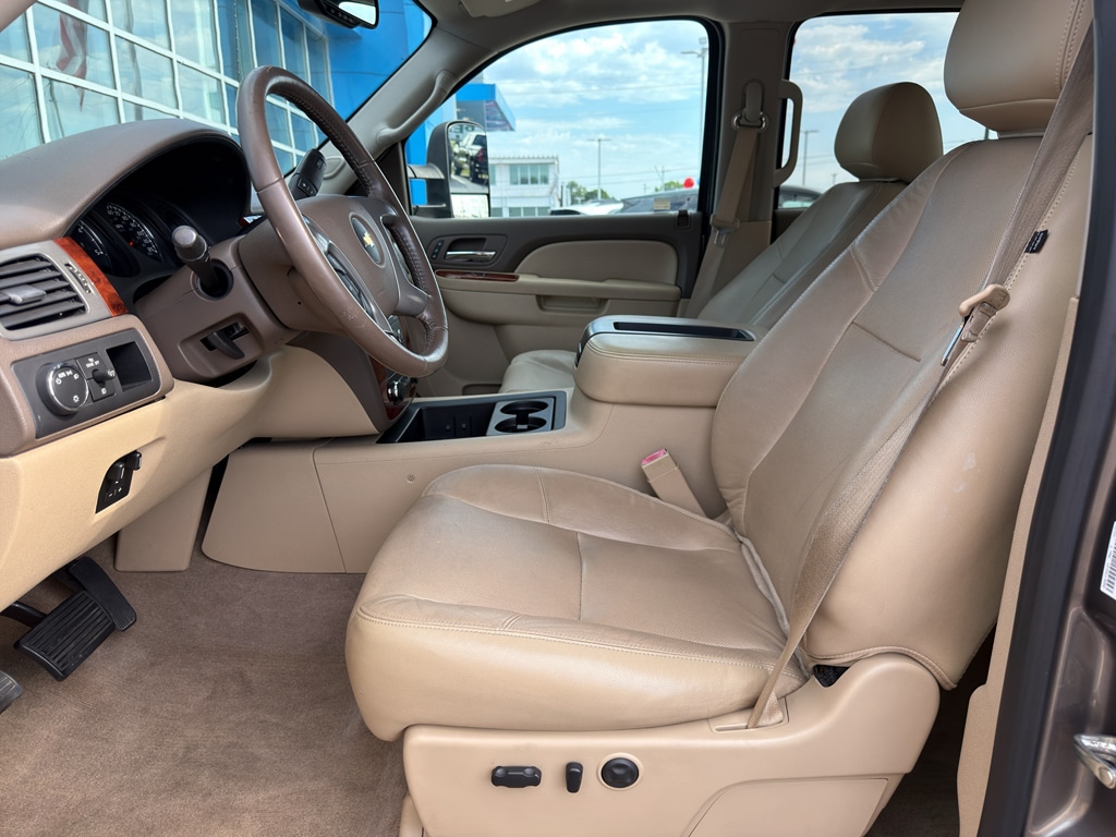 2014 Chevrolet Silverado 3500HD LTZ - Photo 23