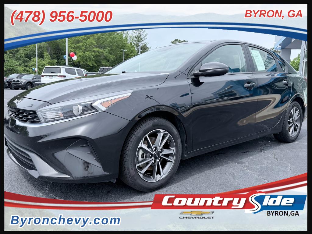 2023 Kia Forte LXS AT's photo