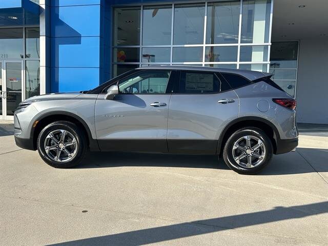 2026 Chevrolet Blazer 2LT photo 2