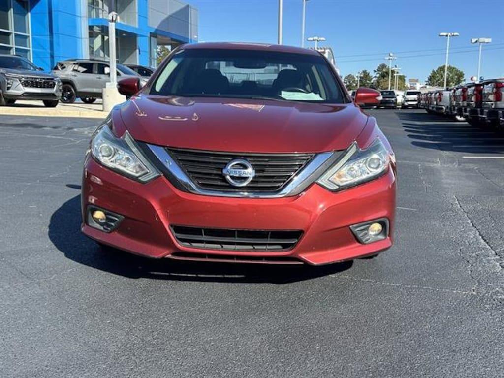 Used 2017 Nissan Altima 2.5 SV