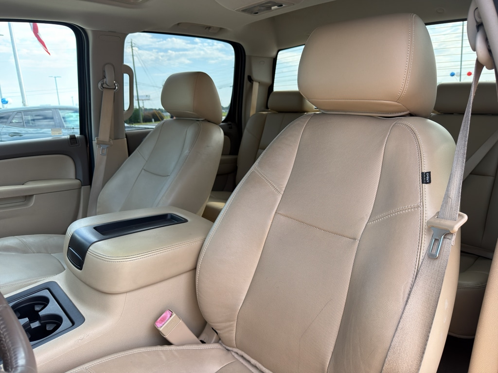 2014 Chevrolet Silverado 3500HD LTZ - Photo 24